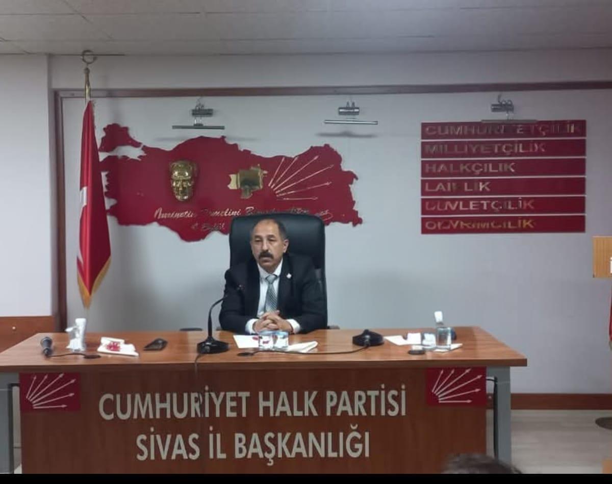 “İlçeleri Küçültmeyi Kafaya Koymuşlar”