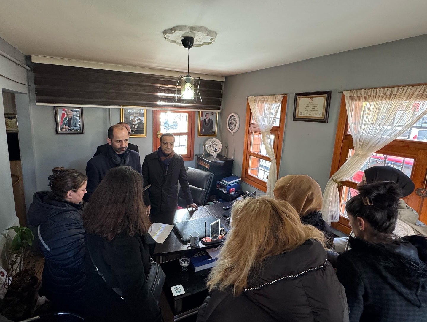 Vekil Özyürek, Vatandaşa Destek Olmaya Devam Ediyor