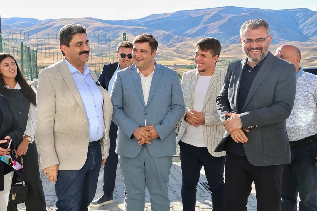 Aksu, Divriği’de TOKİ Konutları İnşaatını İnceledi