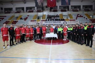 Sivas’ta Şehitler Anısına Futbol Müsabakası Düzenlendi