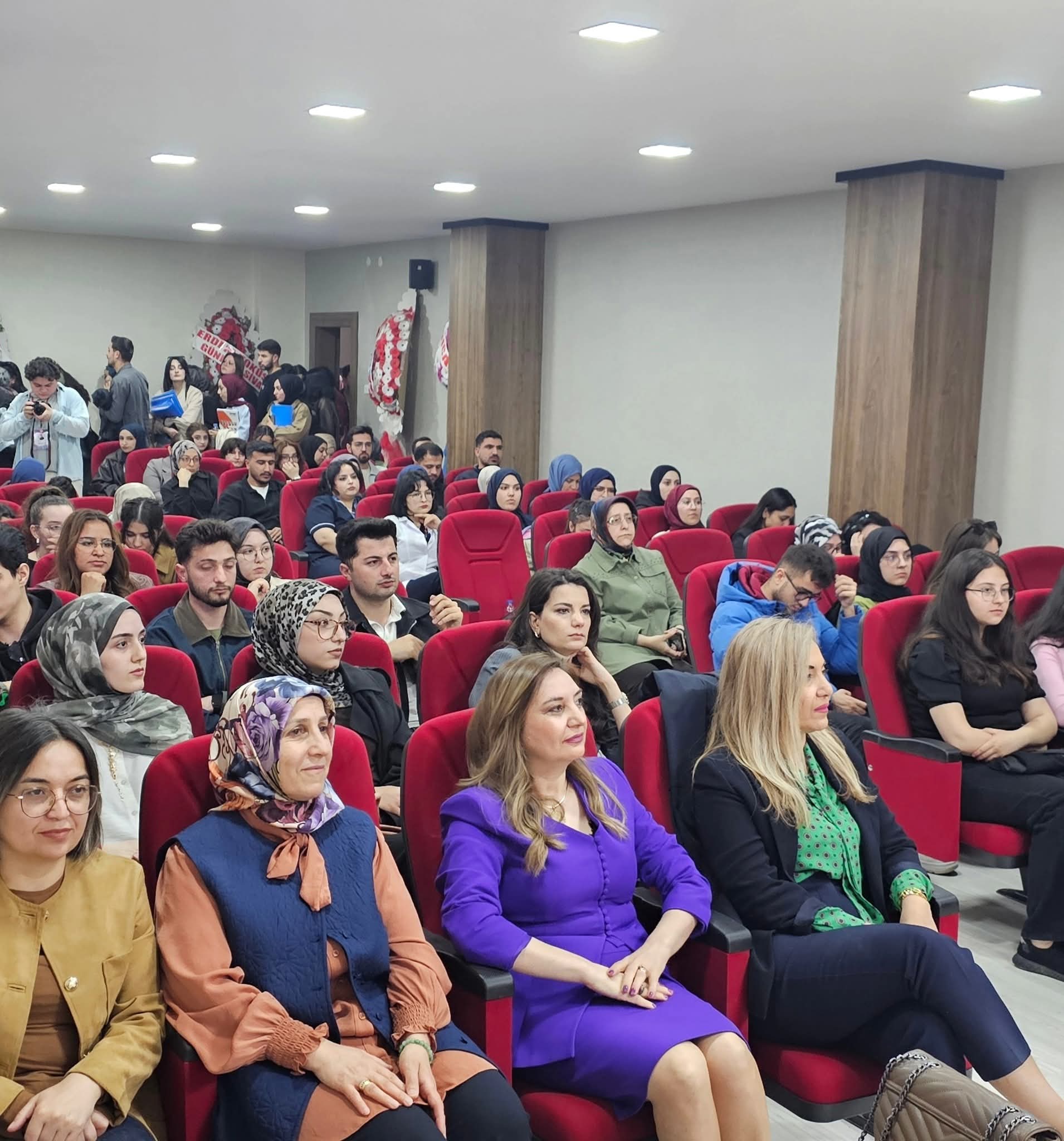 Kadına Yönelik Şiddetin Boyutları Ele Alındı